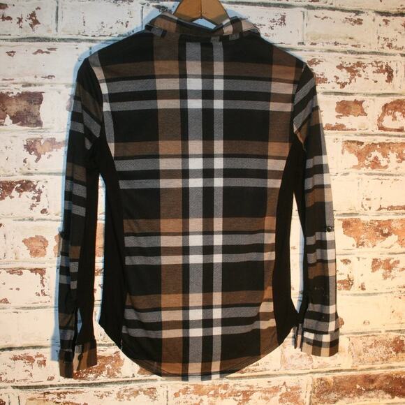 Paper + Tee Plaid Button Up Side Panel Top - Picture 6 of 6